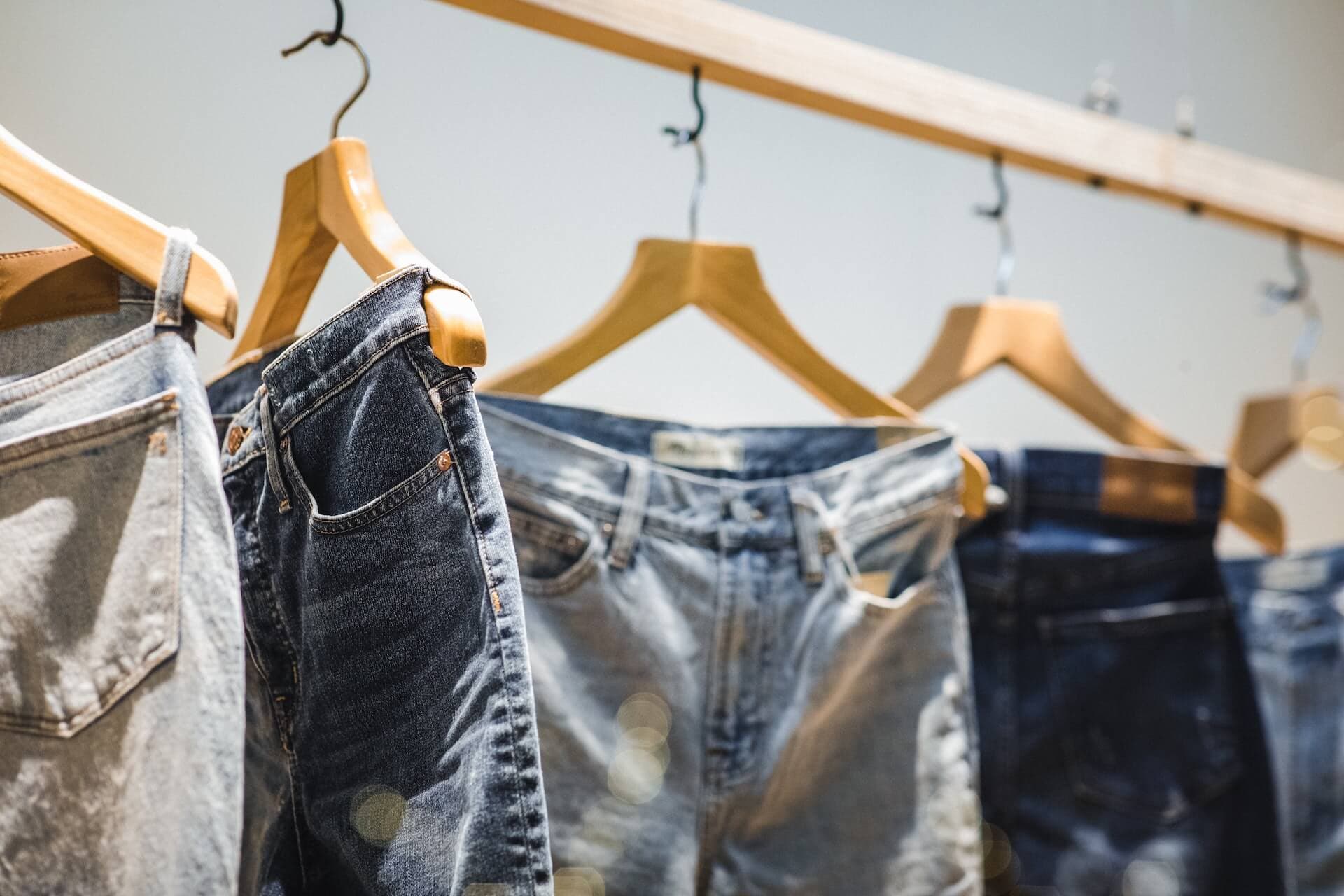 Modne, damskie jeansy w 2020