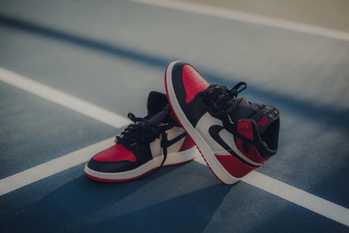 Do czego nosić sneakersy?