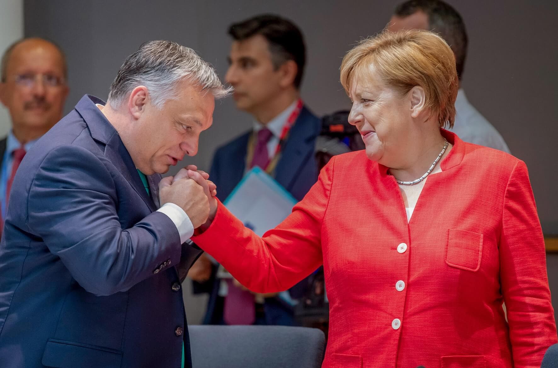 Jak Viktor Orban okiwałŁ Unię Europejską - film dokumentalny w ARTE po polsku