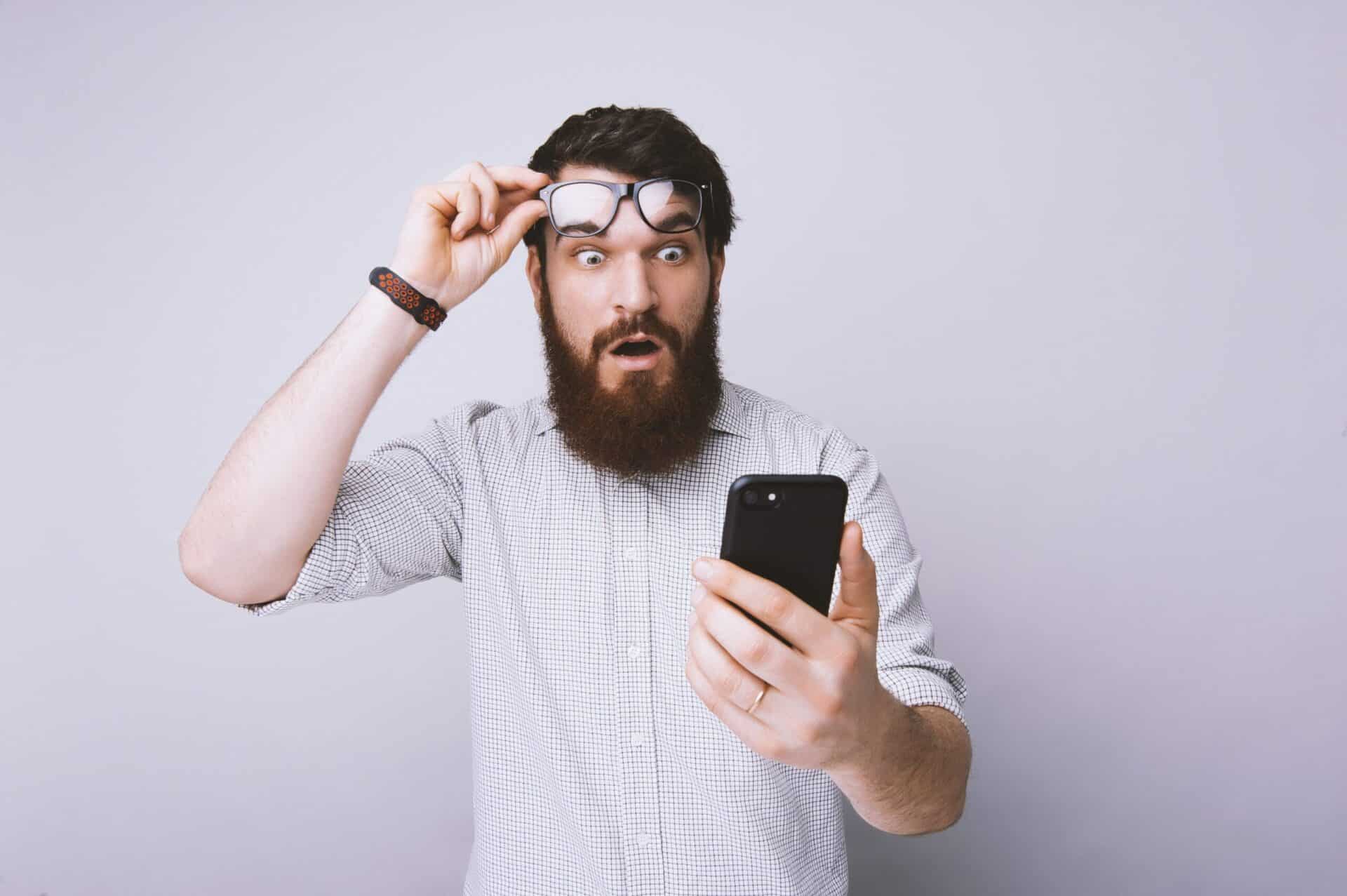 „Wzięto na mnie kredyt” – jak uchronić dane z telefonu przed kradzieżą?