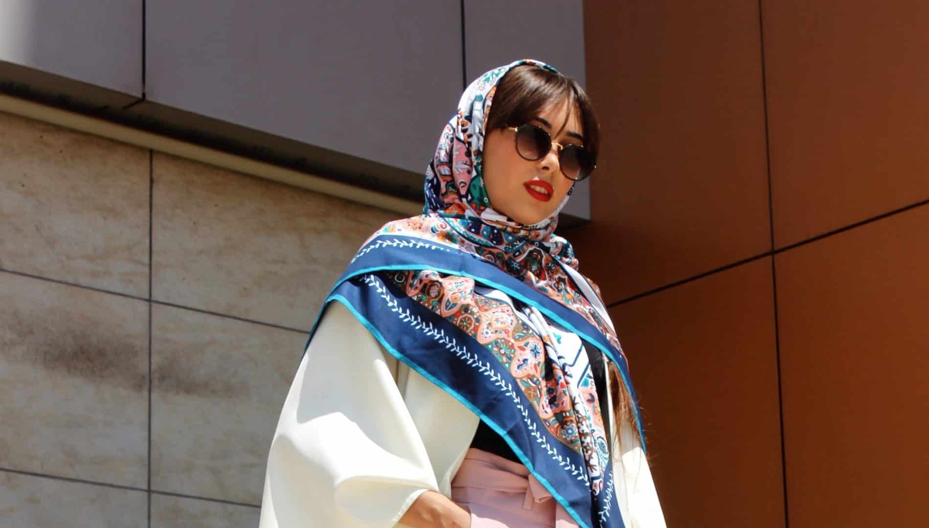 Noś szalik jak bandanę