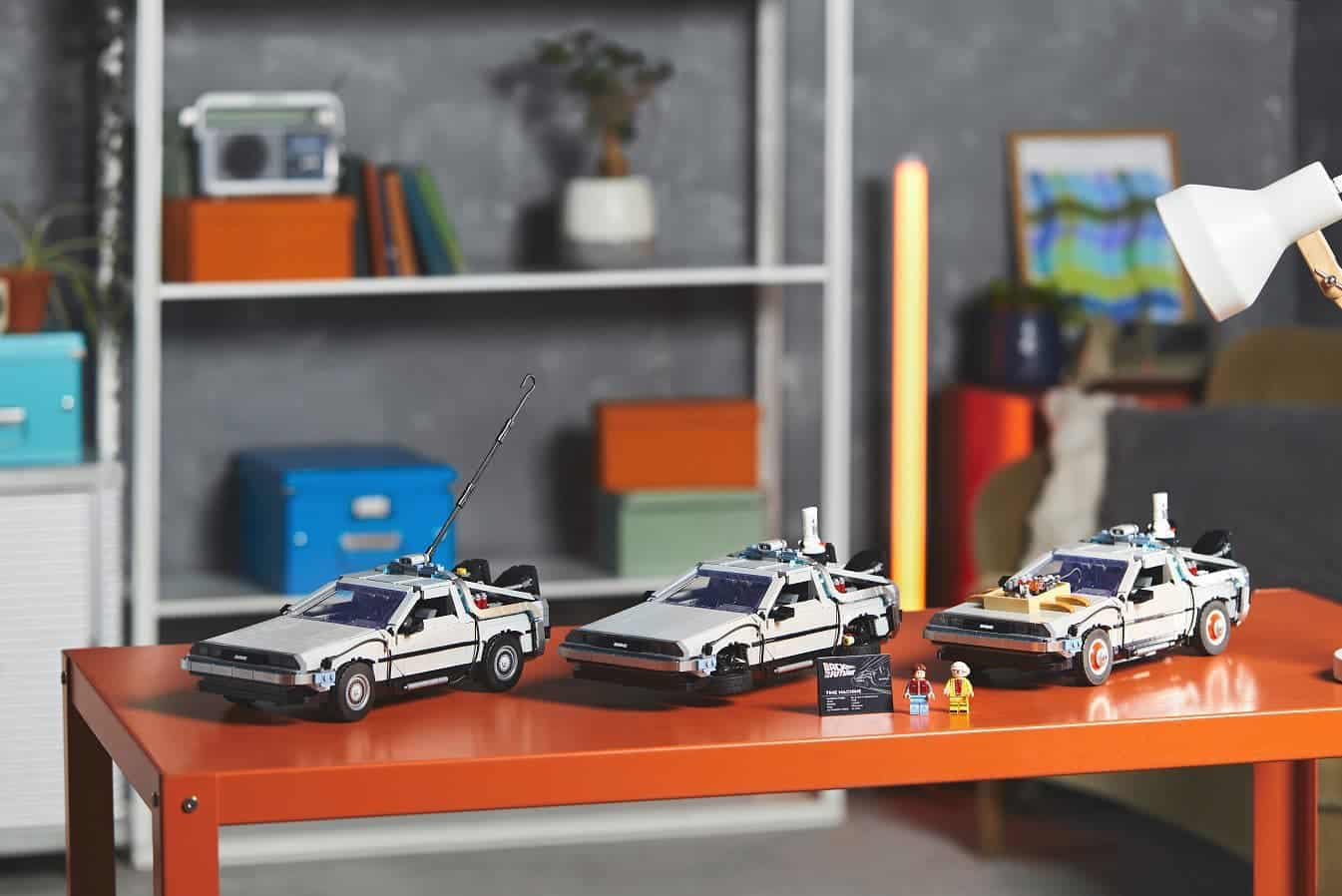 Wyrusz w pełną przygód podróż z nowym zestawem LEGO® Wehikuł czasu z ,,Powrotu do przyszłości’’