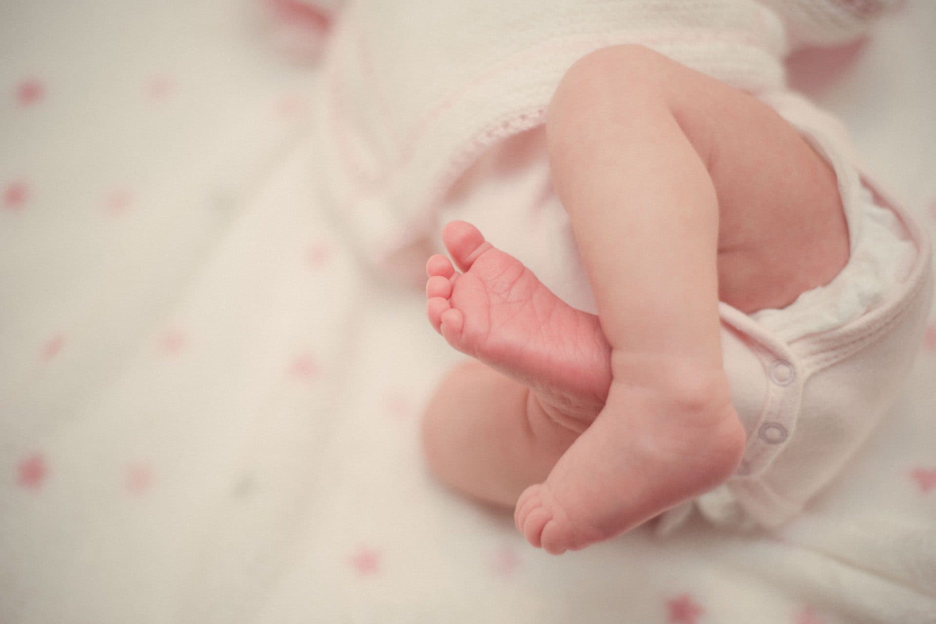 Jakie pieluchy dla niemowląt wybrać – Huggies, Pampers czy Bella?
