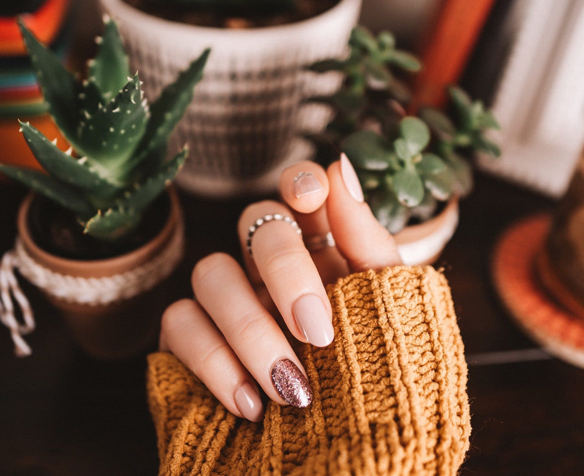Domowy manicure hybrydowy