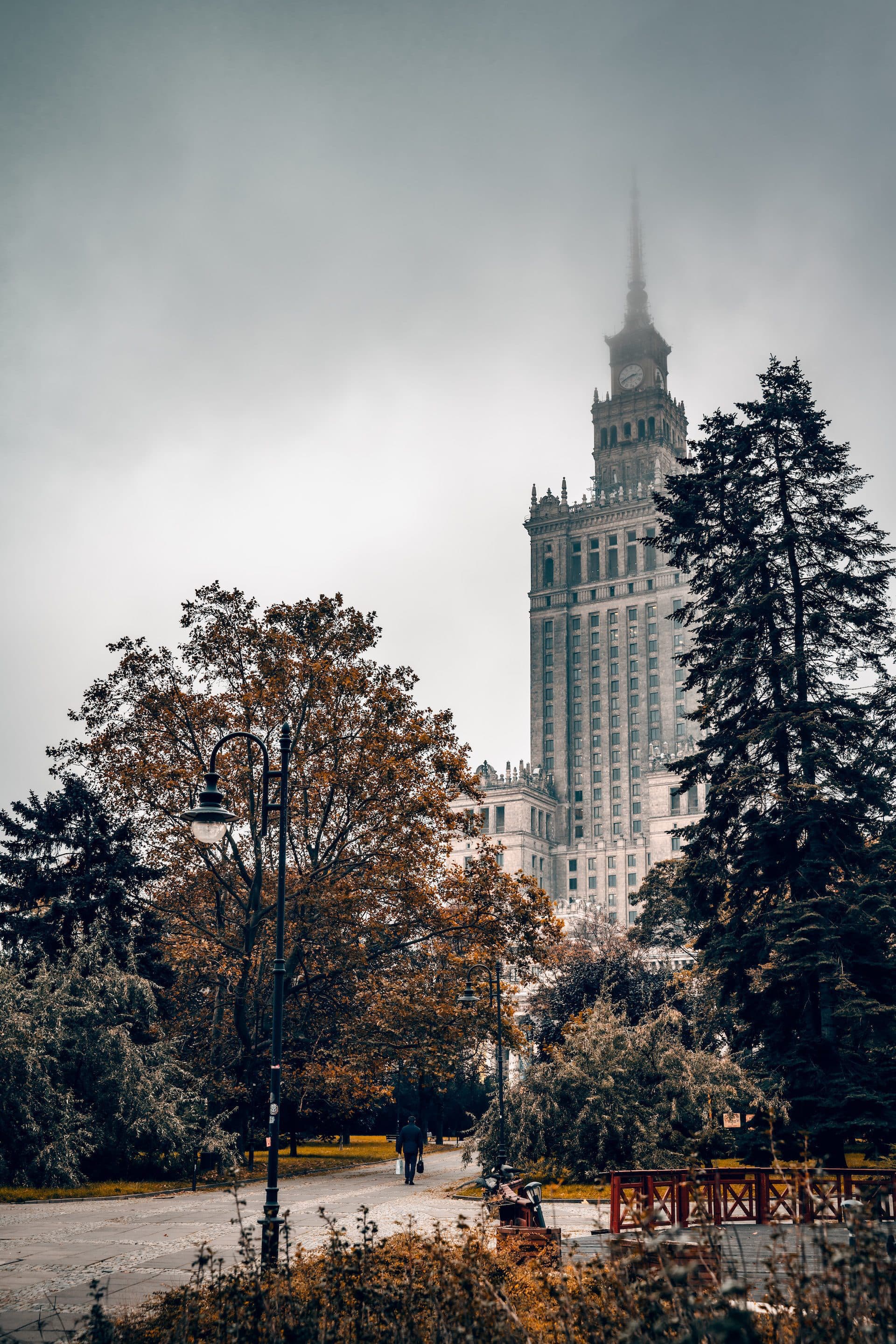 Co warto zobaczyć w Warszawie Co warto zobaczyć w Warszawie - Pałac Kultury i Nauki