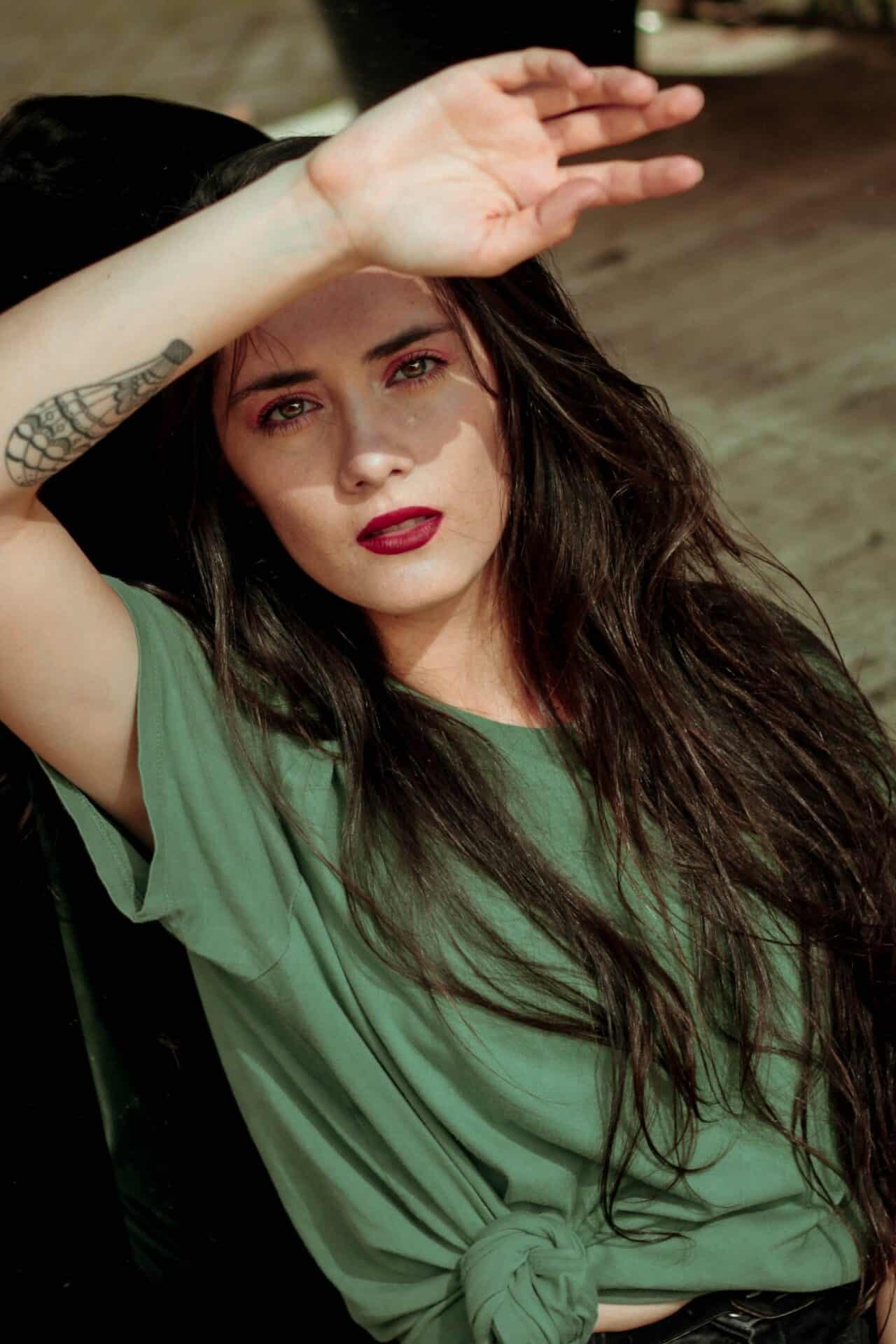 Wiosenne trendy według gwiazd: przegląd stylizacji celebrytek