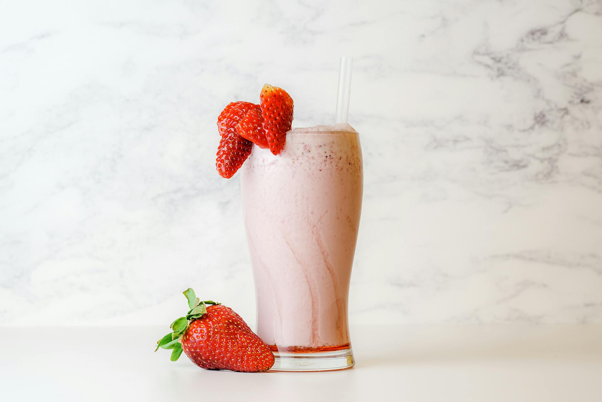 Owocowe wiosenne smoothie – lekkość i orzeźwienie