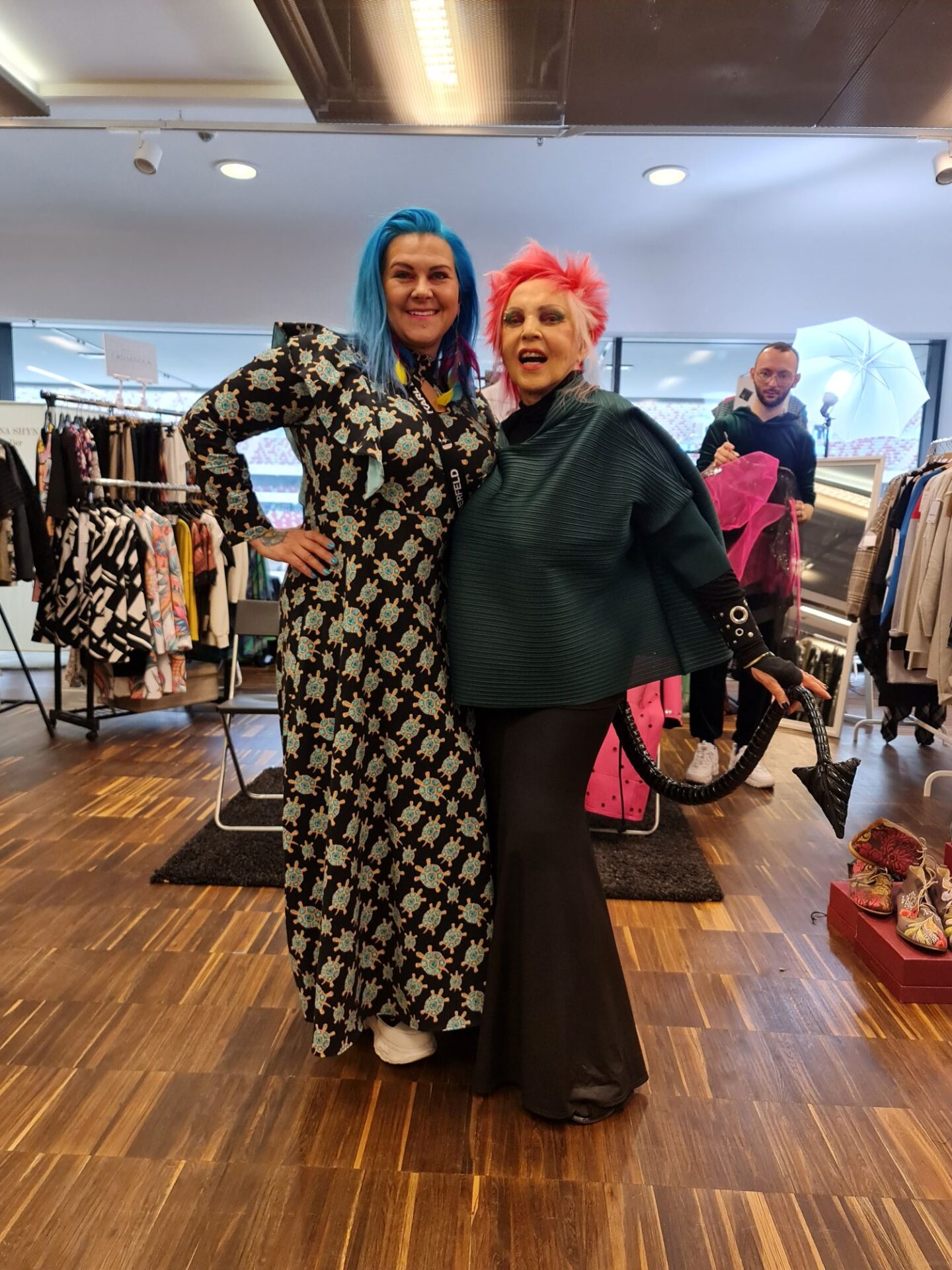 „Szyję do ostatniego skrawka, nie tworzę odpadów”Mariola Turbiarz o modzie i społecznej odpowiedzialności Mariola Turbiarz o modzie i społecznej odpowiedzialności