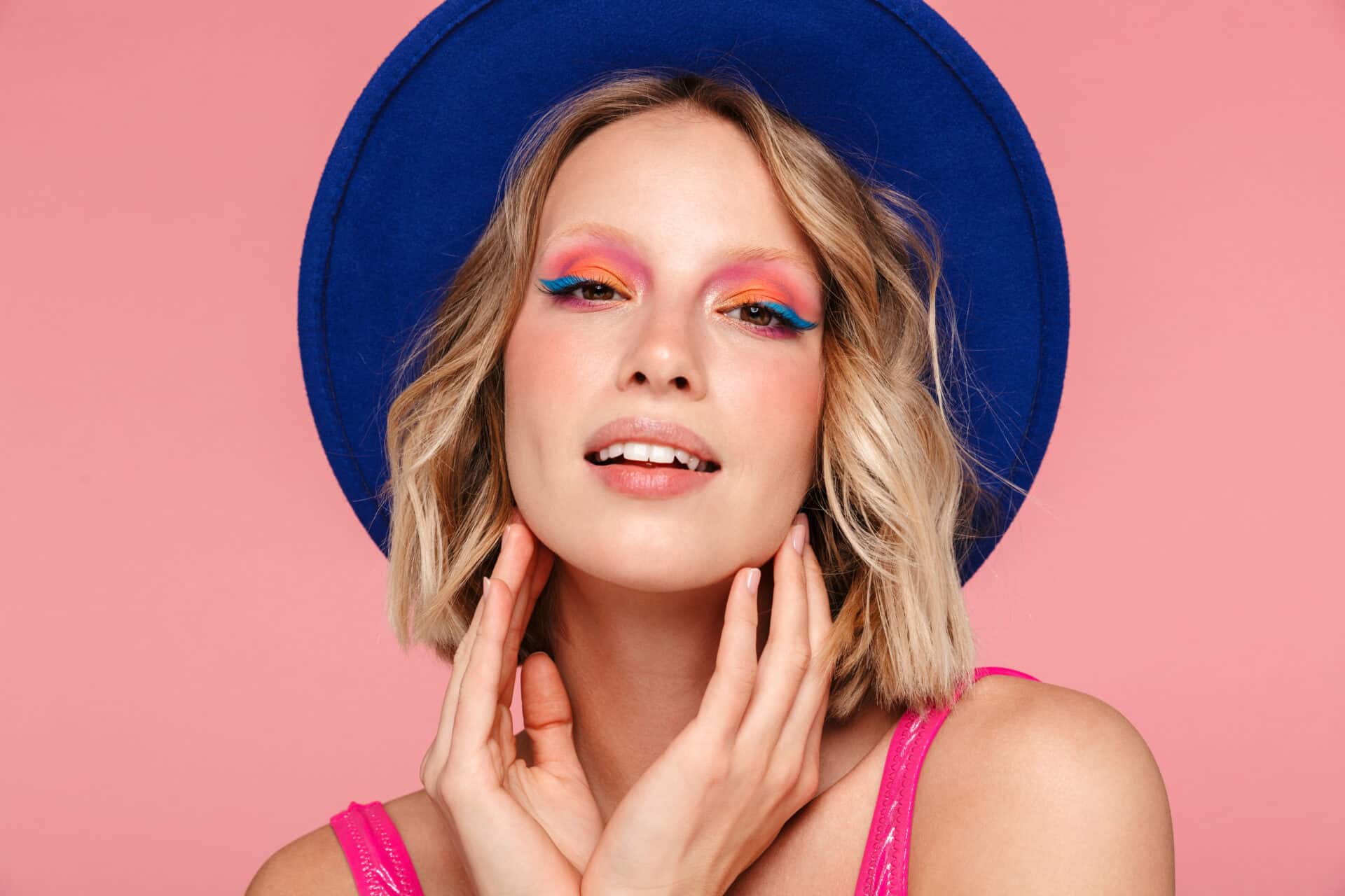 Makijaż na wiosnę 2025 – świeżość i lekkość w trendach beauty