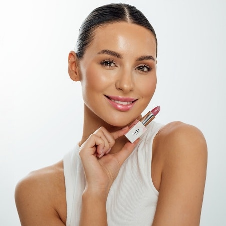 Blask, który pielęgnuje – nowa kolekcja pomadek NEO MAKE UP Blask, który pielęgnuje – nowa kolekcja pomadek NEO MAKE UP