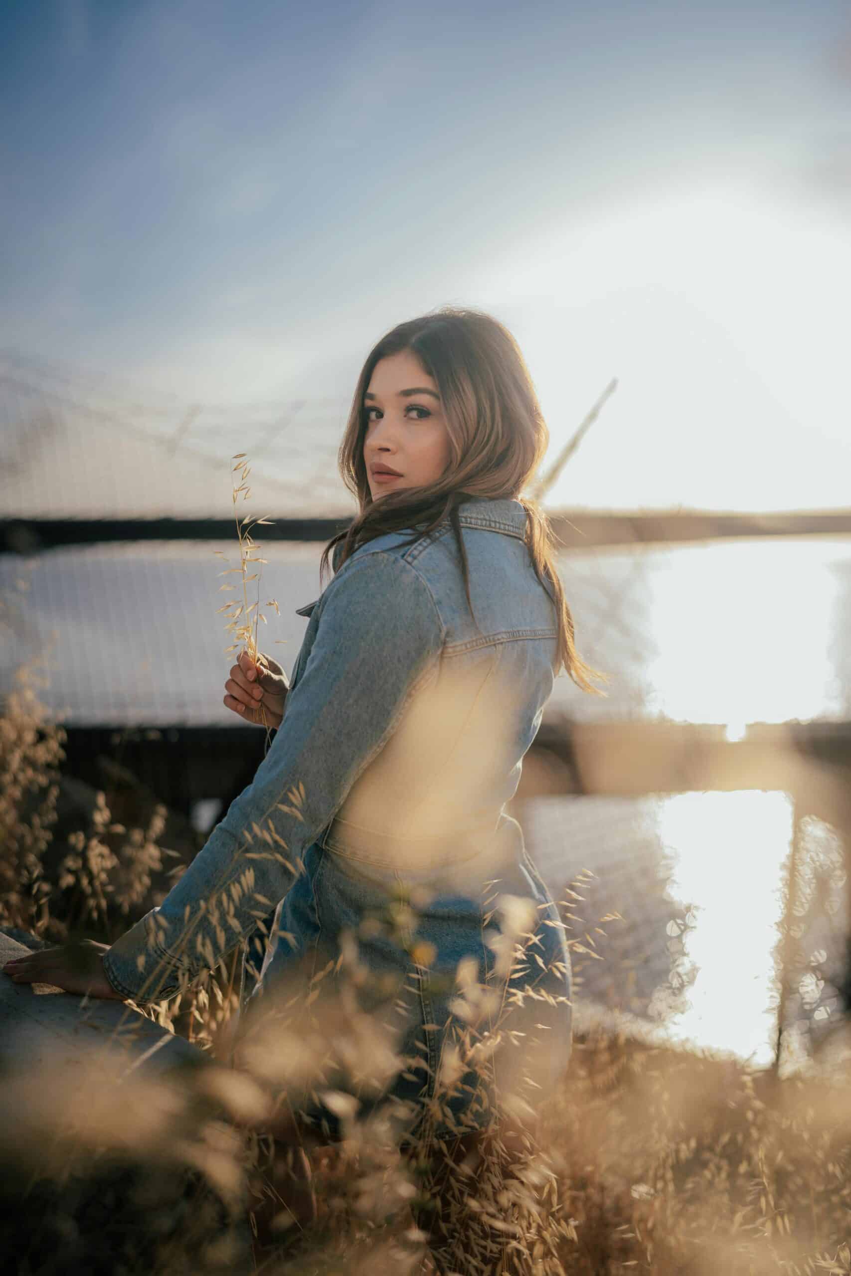 Warstwowe stylizacje na jesień – jak wyglądać modnie i czuć się komfortowo Warstwowe stylizacje na jesień – jak wyglądać modnie i czuć się komfortowo