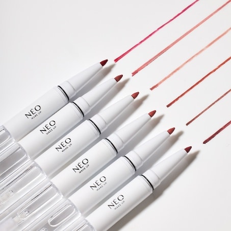 Lato w wersji glow z NEO MAKE UP - naturalnie promienna skóra i perfekcyjnie podkreślone usta w duecie idealnym na wakacje