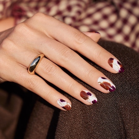 Jesienny manicure w odcieniach bordo, bieli i złota z kolekcji NEONAIL